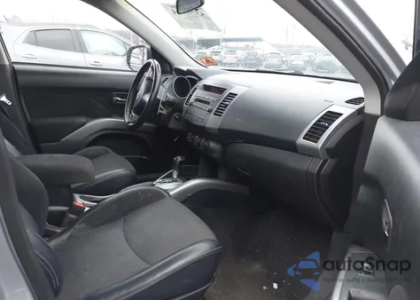 2012 Mitsubishi Outlander Se z USA, uszkodzony, nr VIN JA4AS3AWXCU025899